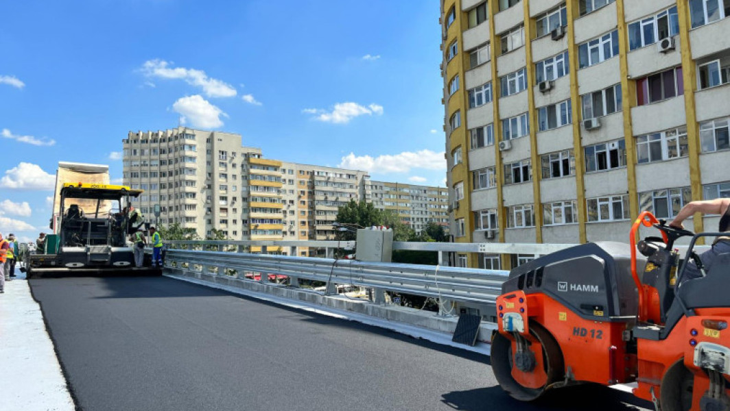 Au început lucrări de reparare a străzilor și trotuarelor din București