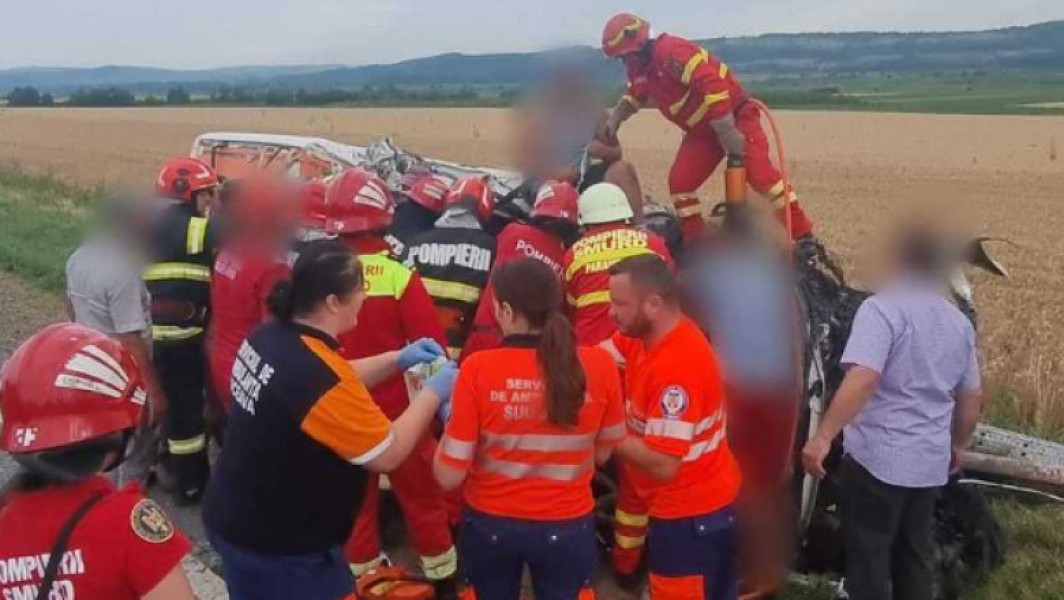 Accident grav pe DN 2 în județul Suceava, cinci persoane rănite