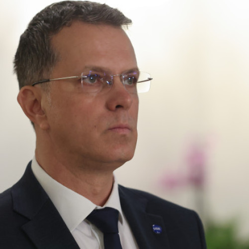 aderare la ideea serviciului militar obligatoriu nu este susținută de ministrul aproape de apărare