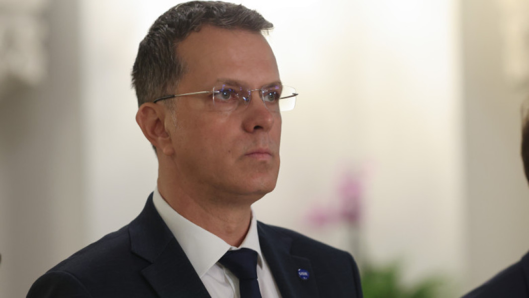 aderare la ideea serviciului militar obligatoriu nu este susținută de ministrul aproape de apărare