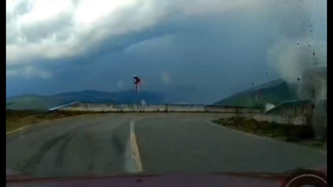 Vremea extremă continuă să provoace probleme în România