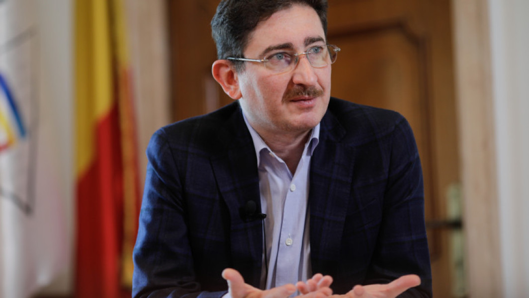 Președintele Consiliului Concurenței, Bogdan Chiritoiu, susține că reducerea personalului este o soluție mai bună decât tăierea salariilor