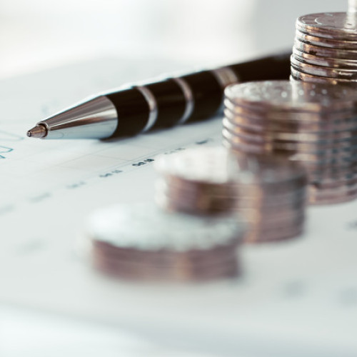 Economia României va avea o creștere foarte ușoară în trimestrul al doilea și al treilea din 2025, consideră membrii Consiliului de Administrație al Băncii Centrale
