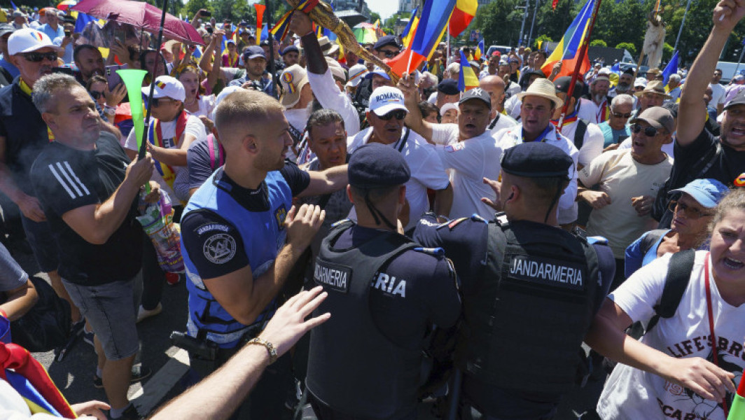 Proteste la București împotriva Guvernului și în favoarea lui Calin Georgescu