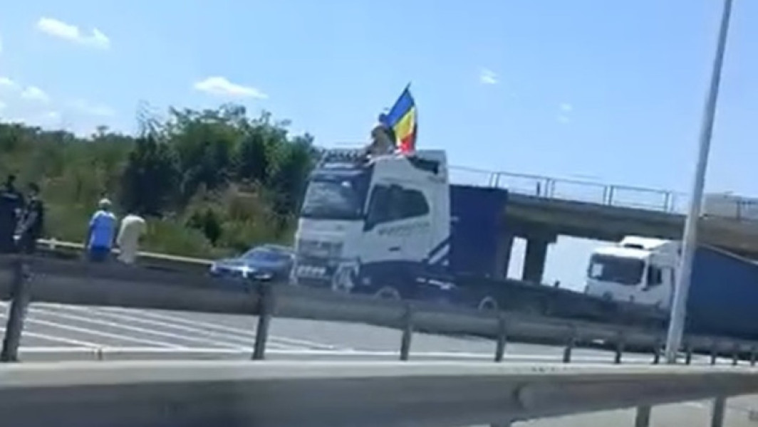 Trafic blocat pe autostrada A1 în apropiere de București din cauza unui protest al șoferilor de camioane