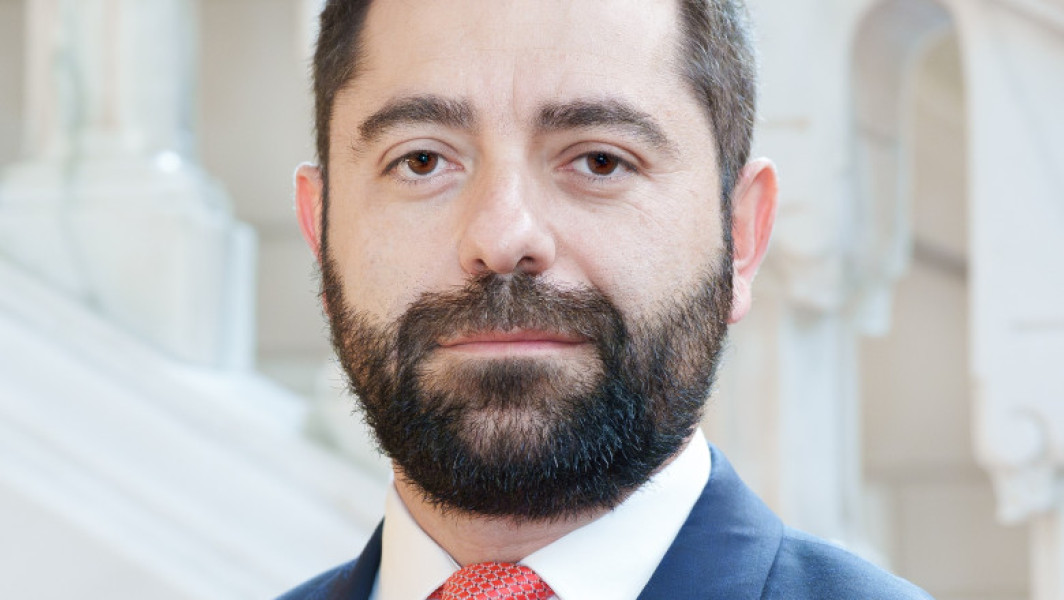 semne timpurii ale redresării economiei în 2026, dacă guvernul stabilizează finanțele publice