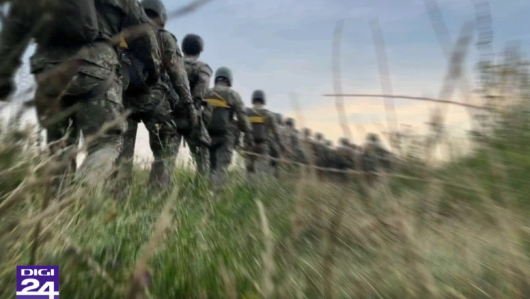 Militarii de elită ai Armatei Române exersează la o bază din Moldova