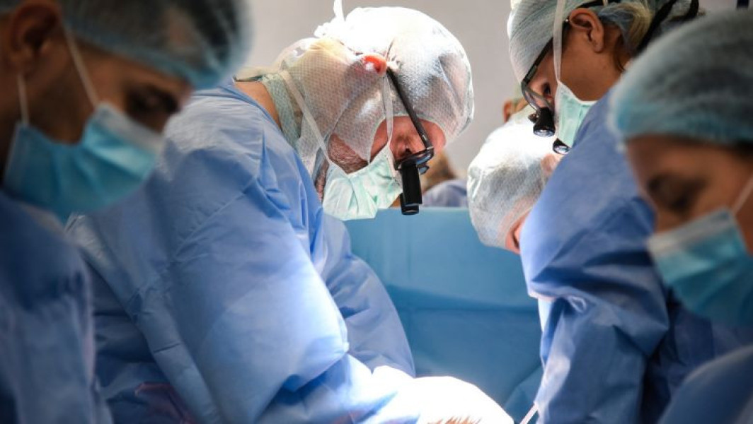 Echipă medicală de la spitalul SANADOR a salvat viața unui pacient cu probleme cardiace grave