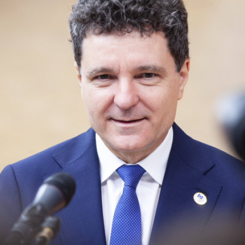Nicusor Dan le recomandă tinerilor din diaspora să studieze în țară și să nu plece în străinătate după liceu