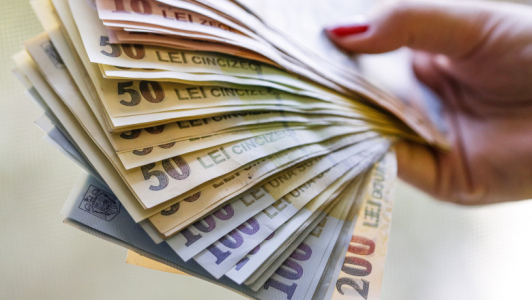 Trei afaceriști, reținuți de DNA în dosar de fraudare a TVA în valoare de 46 de milioane de lei