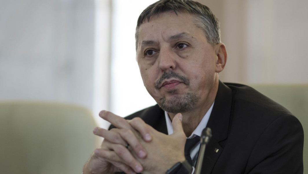 ministra educației, Daniel David, explică motivele pentru noile măsuri din sectorul educației