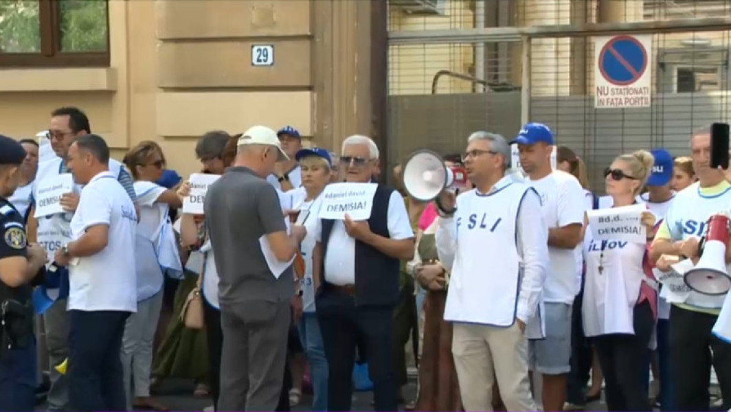 Proteste ale profesorilor în ziua în care a intrat în vigoare primul pachet fiscal