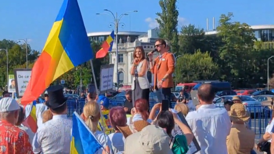 Două amenzi contravenționale, în valoare totală de 2.300 de lei, aplicate la protestul din Piața Victoriei