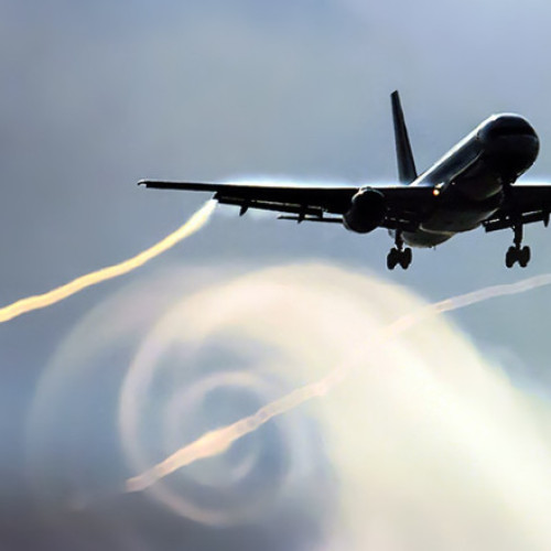 Schimbările climatice pot crește turbulențele în zborurile aeriene