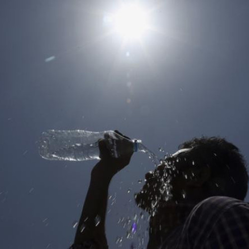 Caniculă în sud-estul Olteniei și Munteniei, cu temperaturi de până la 36 de grade