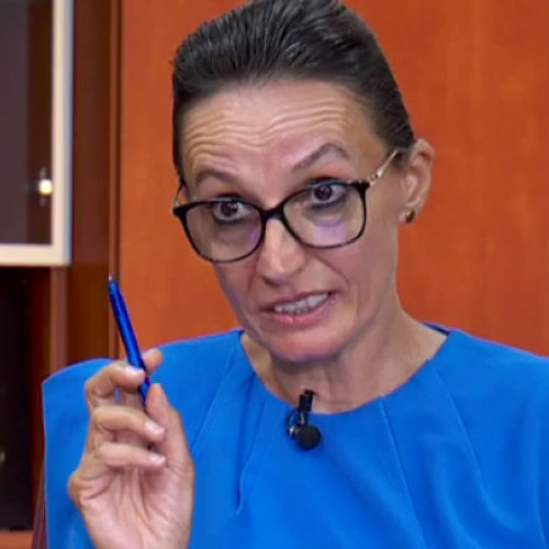 Elena Costache, șefa Consiliului Superior al Magistraturii, a stârnit controverse după ce a afirmat că o pensie de 11.000 de lei este „mică” în contextul în care salariile și pensiile magistraților au fost subiecte de discuție recent. Potrivit digi24.ro, Costache a spus, într-un interviu, că independența judecătorilor depinde de bani și a justificat această opinie prin veniturile sale, care depășesc 100.000 de euro pe an.