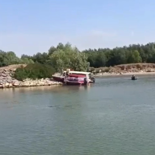 Curtea Militară de Apel București a dispus arestarea preventivă a șoferului ambarcațiunii care s-a răsturnat la Sulina, călătorie ce a avut loc la sfârșitul lunii iulie și în urma căreia au murit patru persoane. La început, pe 31 iulie, Tribunalul Militar București îl plasase pe bărbat sub control judiciar, dar instanța superioară a decis ulterior să-l plaseze în arest preventiv, după ce a fost admisă contestatia procurorilor.