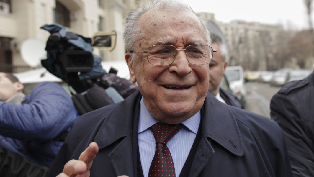 Titlu: A murit fostul președinte Ion Iliescu