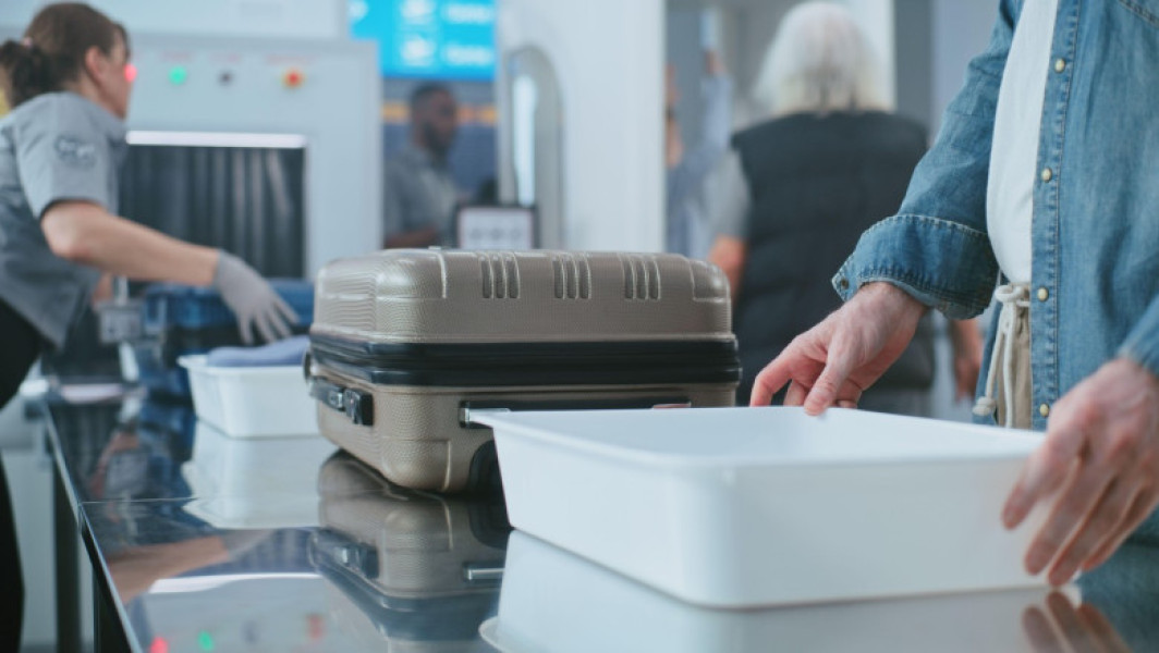 Aeroporturile din România se pregătesc pentru noile reguli privind transportul lichidelor în bagajele de mână