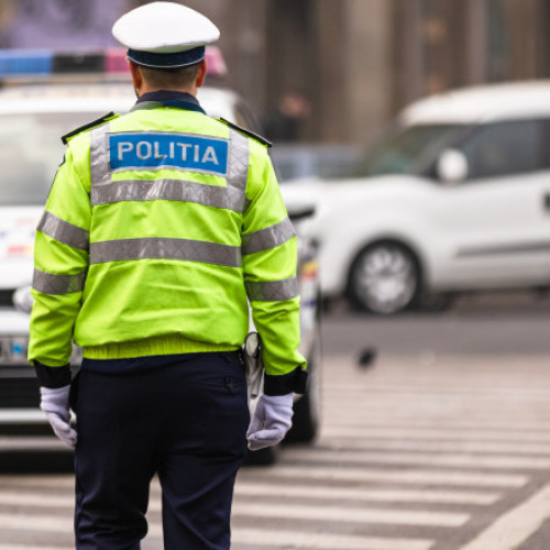 Un copil de zece ani, prins conducând o mașină în Dolj, de către polițiști
