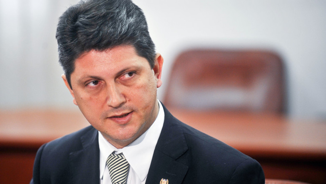 Titus Corlatean anunță candidatura la șefia PSD în contextul tensiunilor politice din interiorul partidului