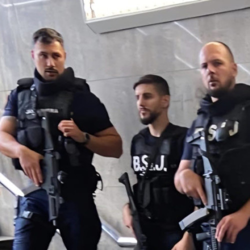 Jandarmeria Română a clarificat prezența militarizată în stațiile de metrou din București