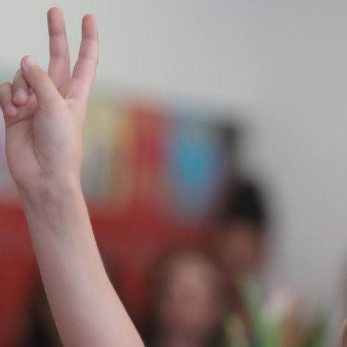 Ministerul Educației a lansat consultarea publică pentru noile reguli privind bursele școlare