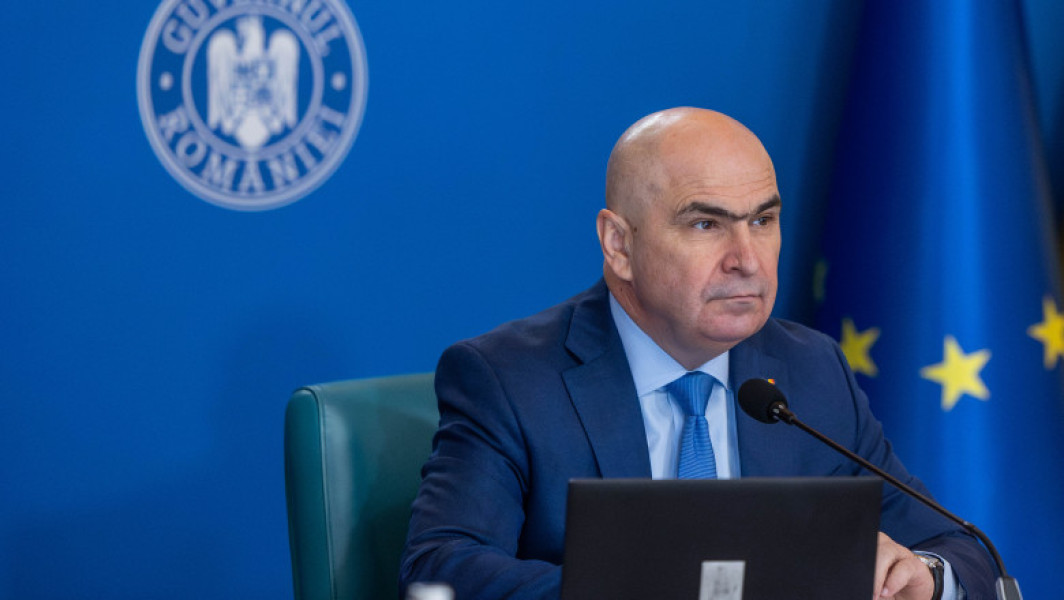 Primarii comunelor din țară au avut o întâlnire cu premierul Ilie Bolojan, discuție care a durat aproape două ore. Edilii s-au plâns că proiectele de investiții sunt blocate și au cerut ca Guvernul să suporte integral anumite cheltuieli locale, precum transportul profesorilor și salariile asistenților personali.
