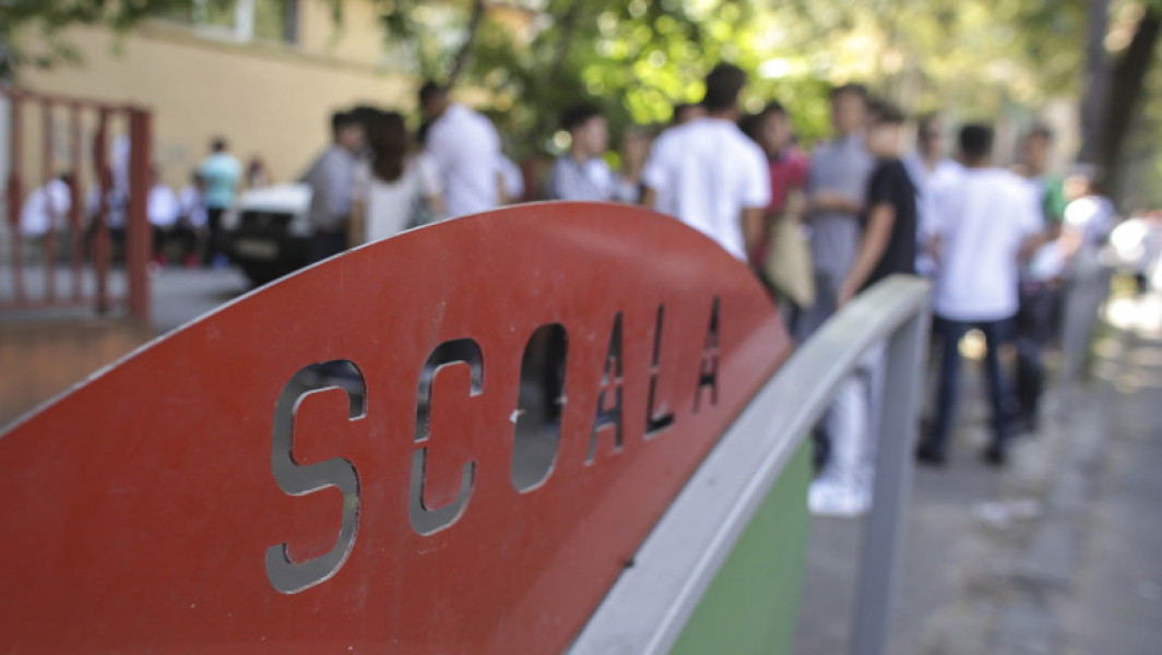 Sumele de 500 de lei pe cardurile educaționale pentru anul scolar 2024 - 2025 trebuie cheltuite până pe 31 august 2025