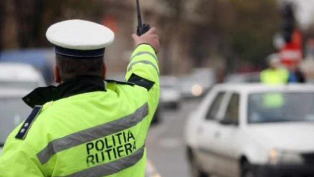 șofer de 71 de ani depistat circulând pe contrasens pe autostrada a4