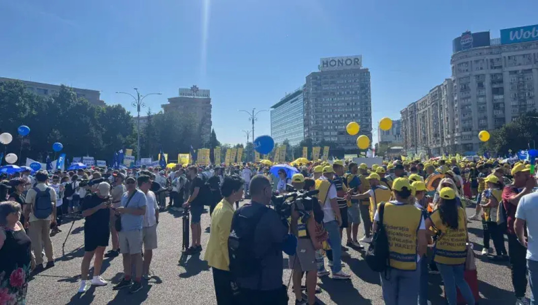 Ziua școlii fără festivități în Piața Victoriei, în contextul protestelor cadrelor didactice