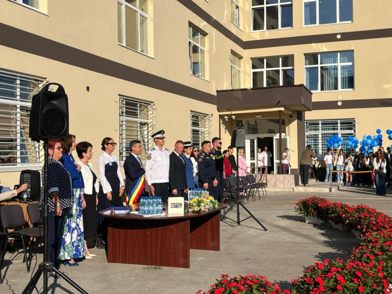Deschiderea anului școlar la Iași: festivități și proteste