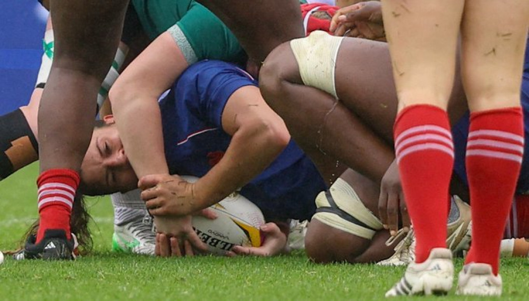 Jucătoarea franceză Axelle Berthoumieu suspendată nouă meciuri la Cupa Mondială de rugby