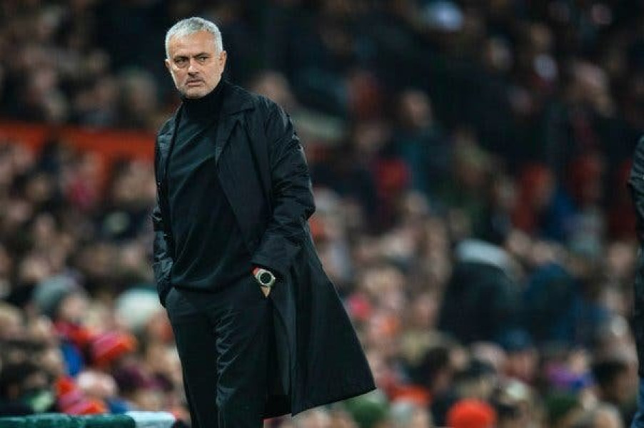 Benfica îl numește pe Jose Mourinho antrenor principal pentru a doua oară