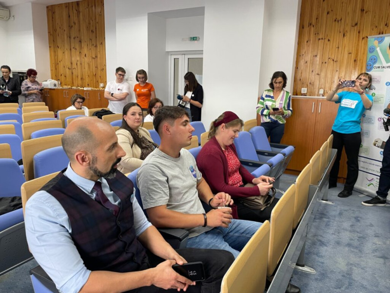 Doi tineri din Iași au devenit donatori voluntari de celule stem hematopoietice