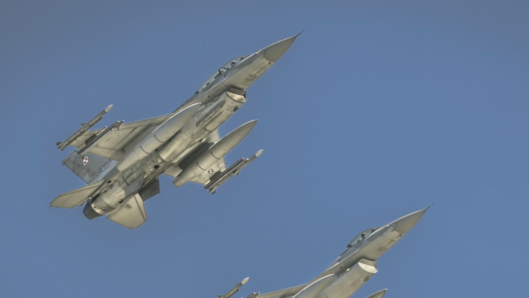 Polonia și NATO au ridicat avioane de luptă după atacurile rusești în Ucraina