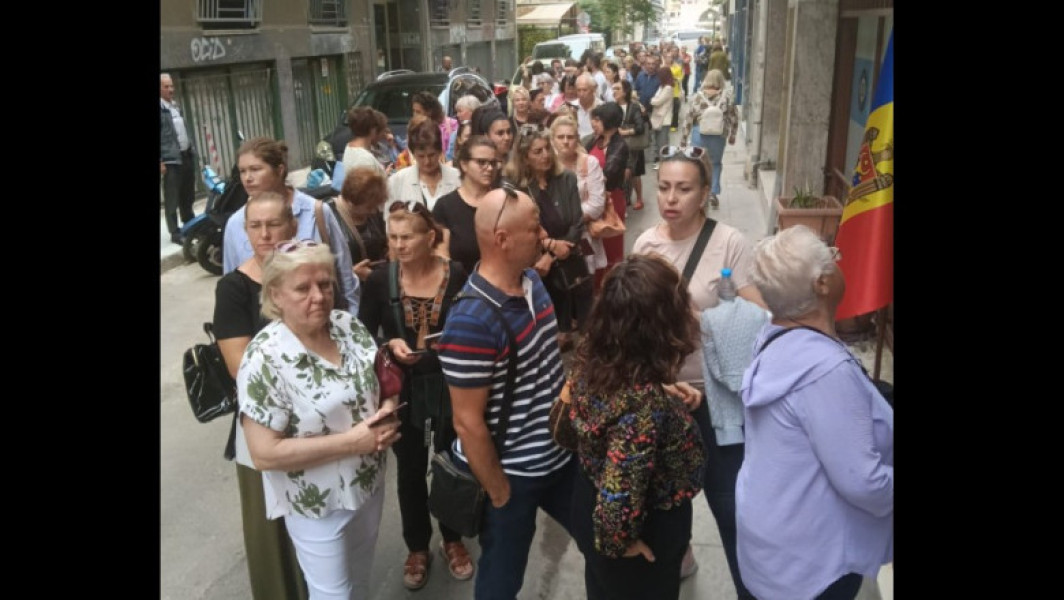 Alerte cu bombă false în mai multe secții de votare din diaspora moldovenească