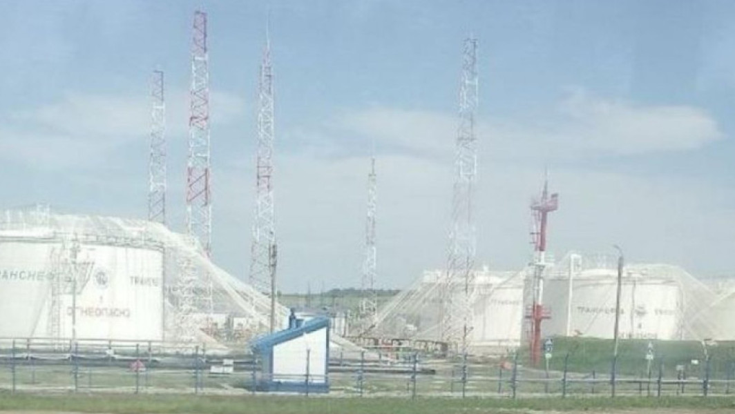Partizanii ucraineni continuă atacurile cu drone asupra rezervelor de combustibil rusești