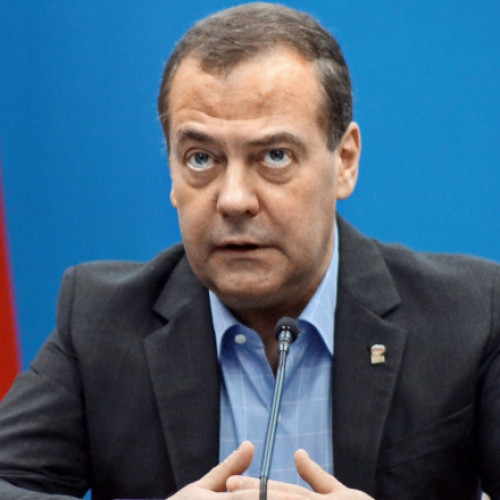 Medvedev avertizează asupra riscului unui conflict cu arme de distrugere în masă