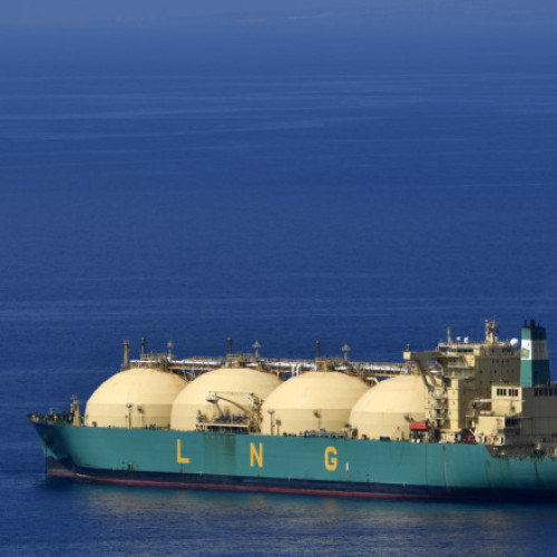 Rusia obține venituri substanțiale din exporturile de gaze lichefiate către UE