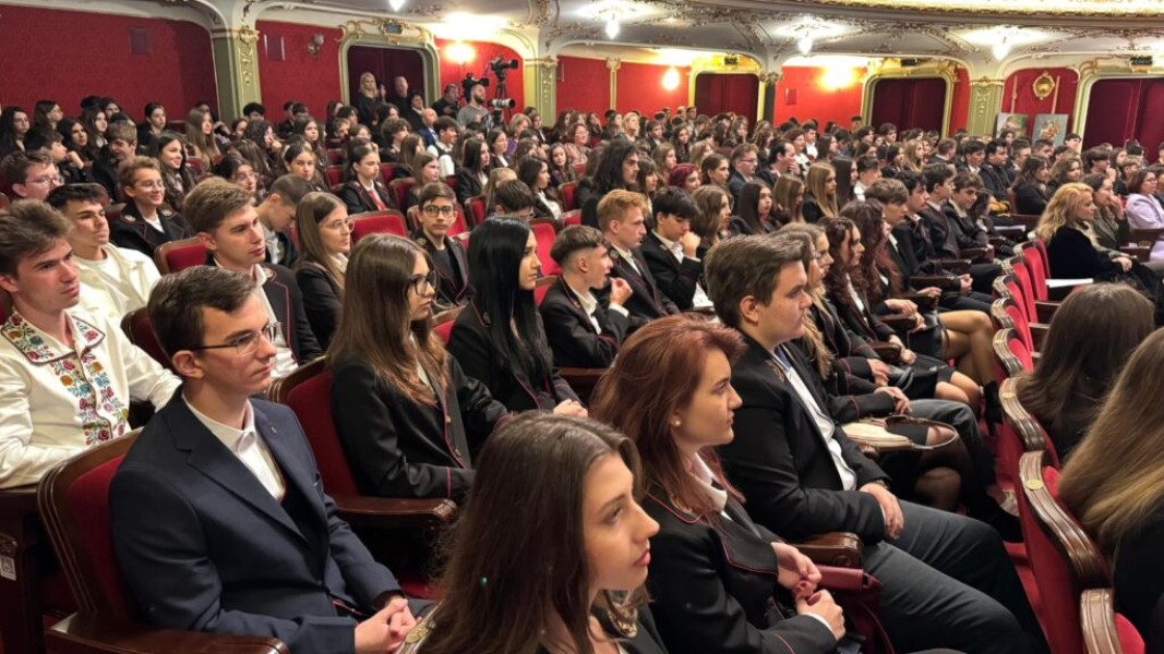Colegiul Costache Negruzzi din Iași și-a celebrat 130 de ani prin gala excelenței