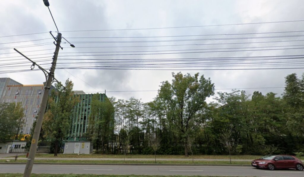 Giani Canschi a cumpărat un teren de 9.200 mp de la Romcarbon pe Calea Chișinăului