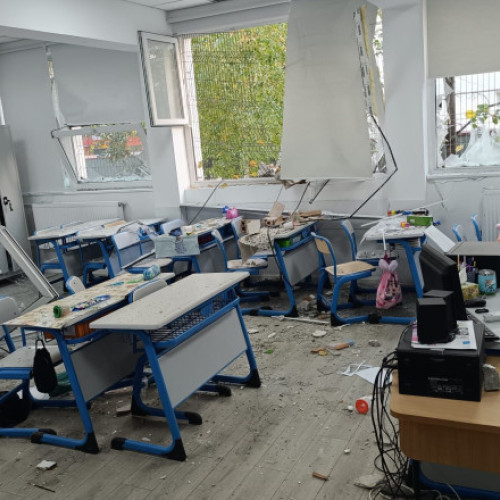 Pagubele provocate Liceului Bolintineanu după explozia din Rahova