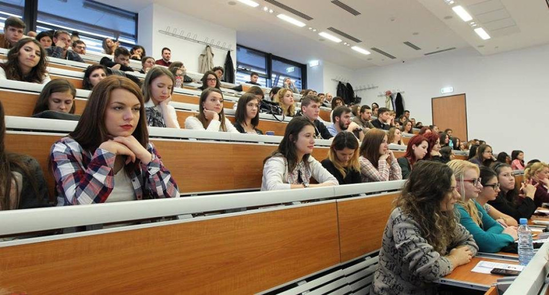 Atelier online despre folosirea inteligenței artificiale în cercetarea doctorală