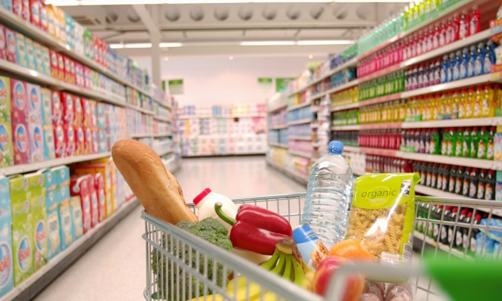 Coșul minim de consum pentru un trai decent în 2025 a crescut cu aproape 9%