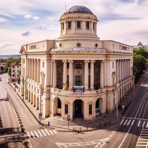 Iași: proiect cultural european cu prelegeri despre democrație și guvernare