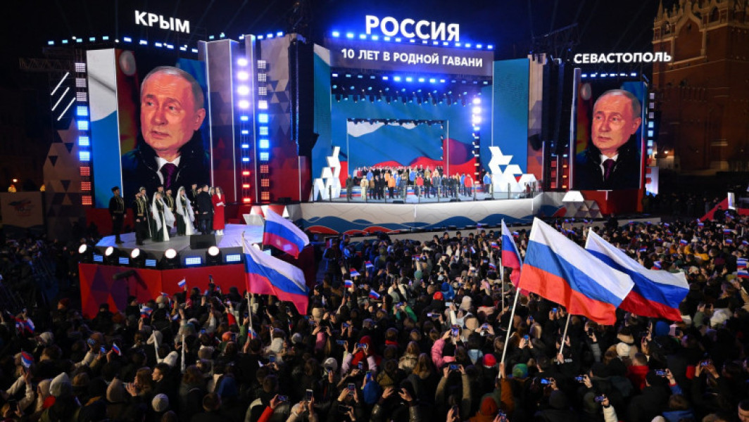 Putin sărbătorește în Piața Roșie victoria și anexarea Crimeei în discursul de după alegeri