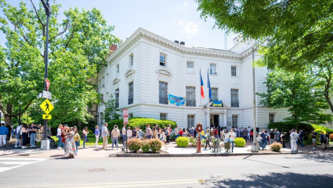 Eveniment de succes: Peste 3.000 de americani au participat la Ziua Porților Deschise a Ambasadei României din Washington