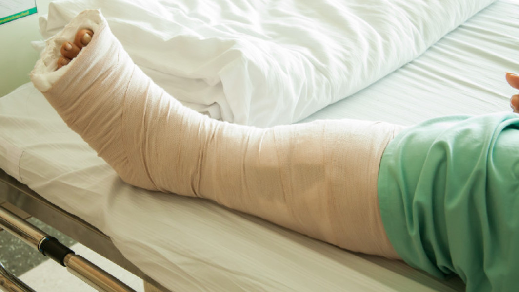 Dezastru la Spitalul din Slobozia: Pacient cu piciorul rupt așteptat 10 zile pentru operație din cauza lipsei de personal medical