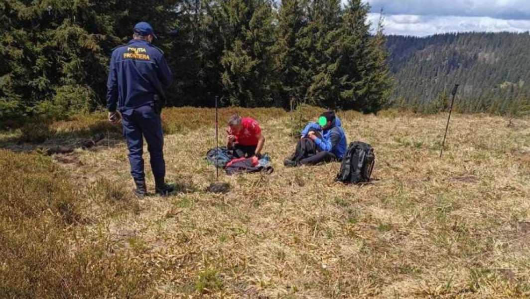 Un ucraian aflat pe munte de trei zile a fost salvat cu ajutorul elicopterului SMURD